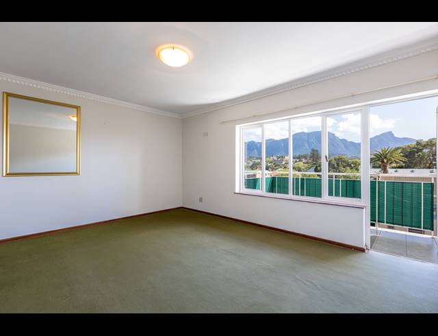 2 BEDROOM APARTMENT SOLD IN PLUMSTEAD